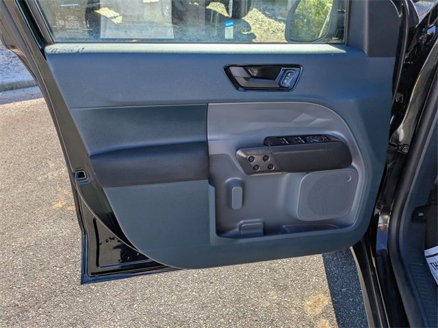 Used 2023 Ford Maverick XL image 11