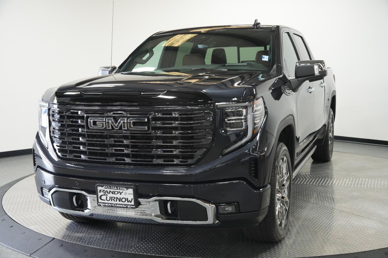 Used 2026 GMC Sierra 1500 Denali Ultimate AWD/4WD image 3