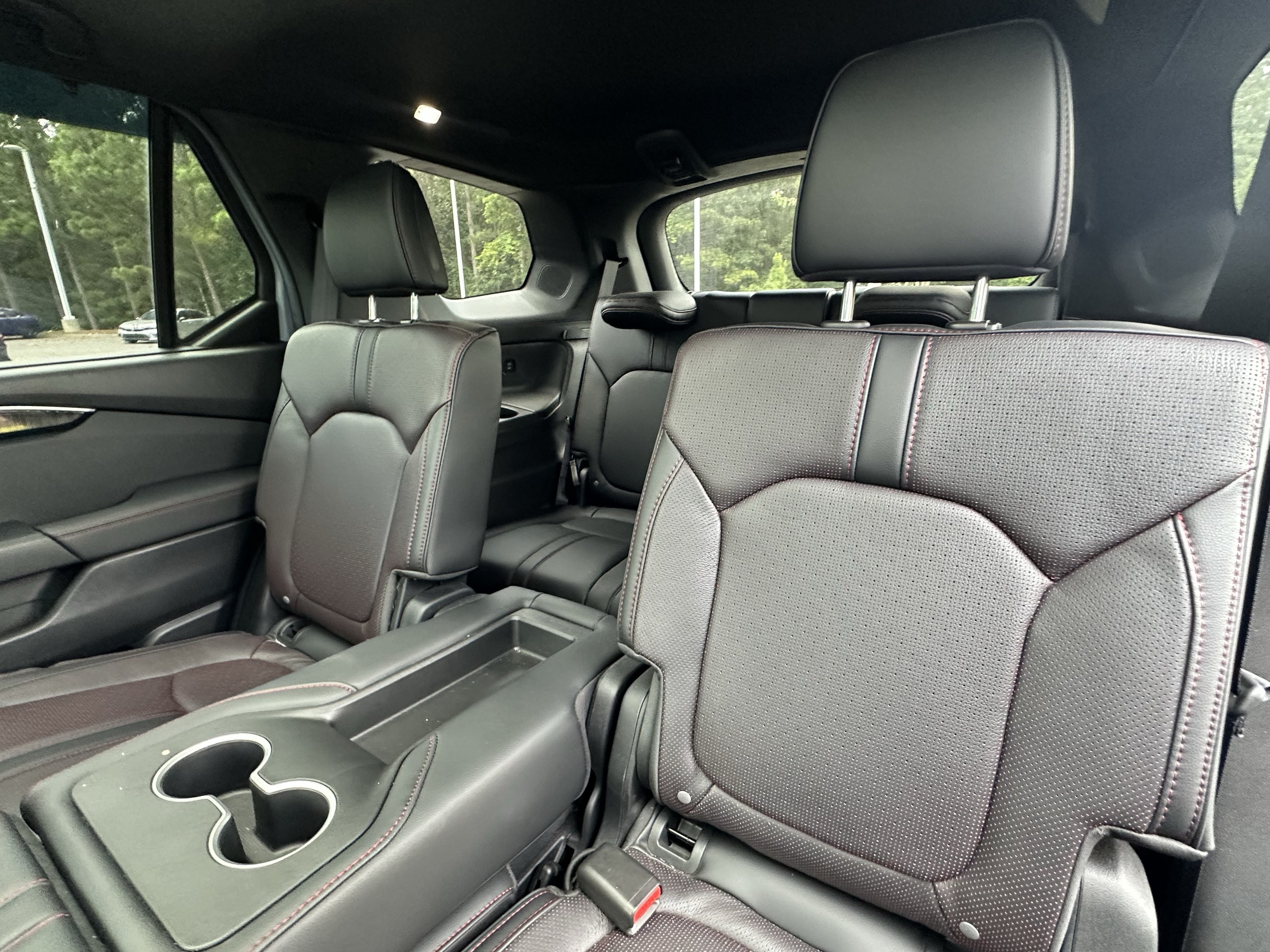 Used 2025 Honda Pilot Black Edition image 10