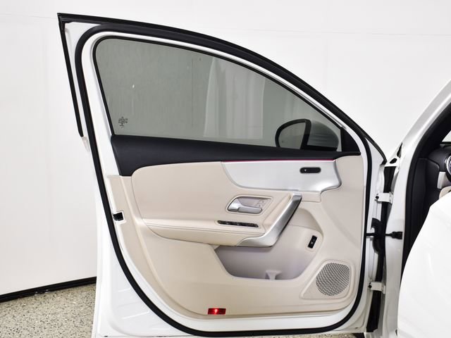 Certified 2022 Mercedes-Benz A 220 image 17