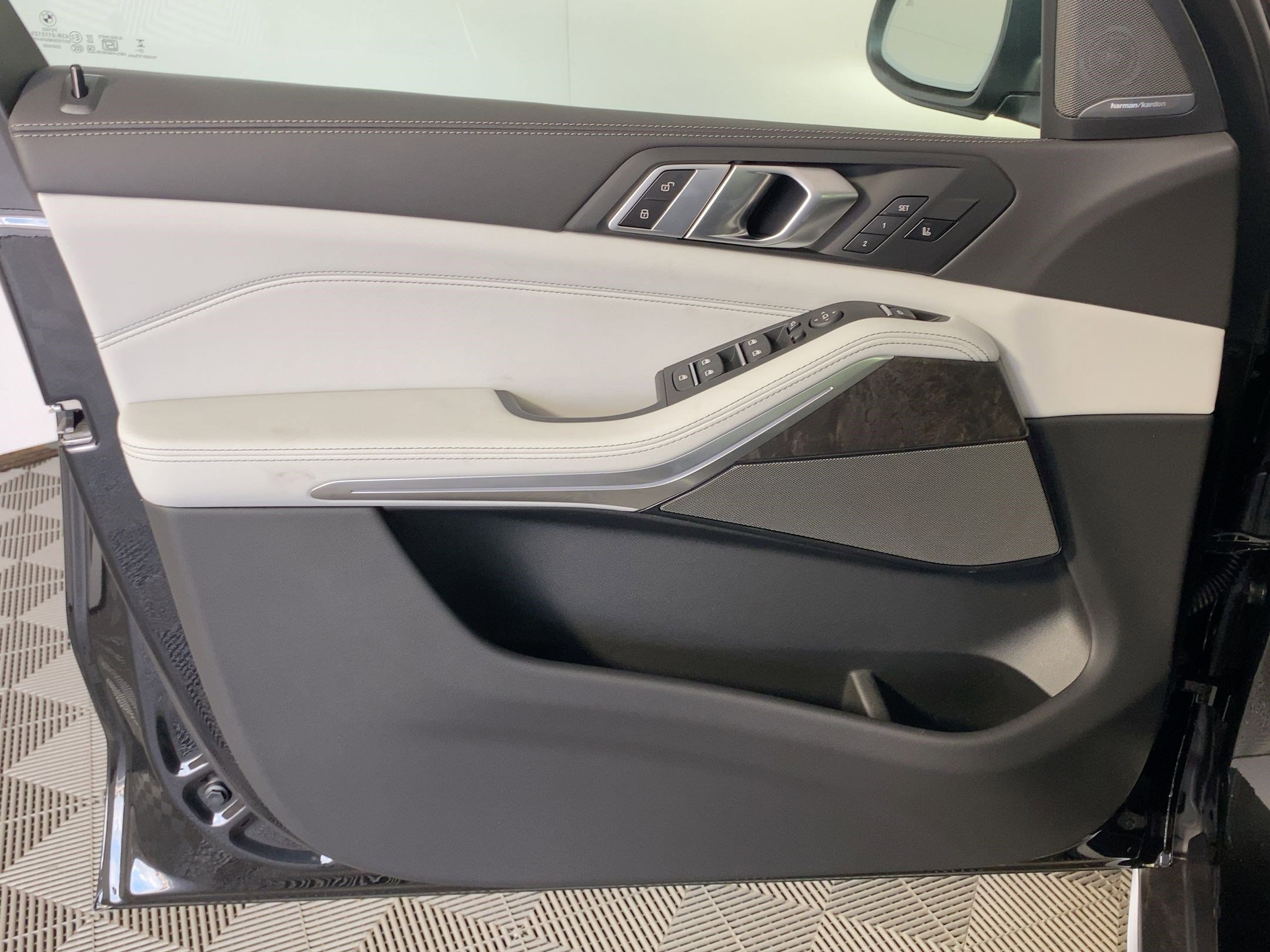 New 2026 BMW X5 sDrive40i w/ Climate Comfort Package image 10