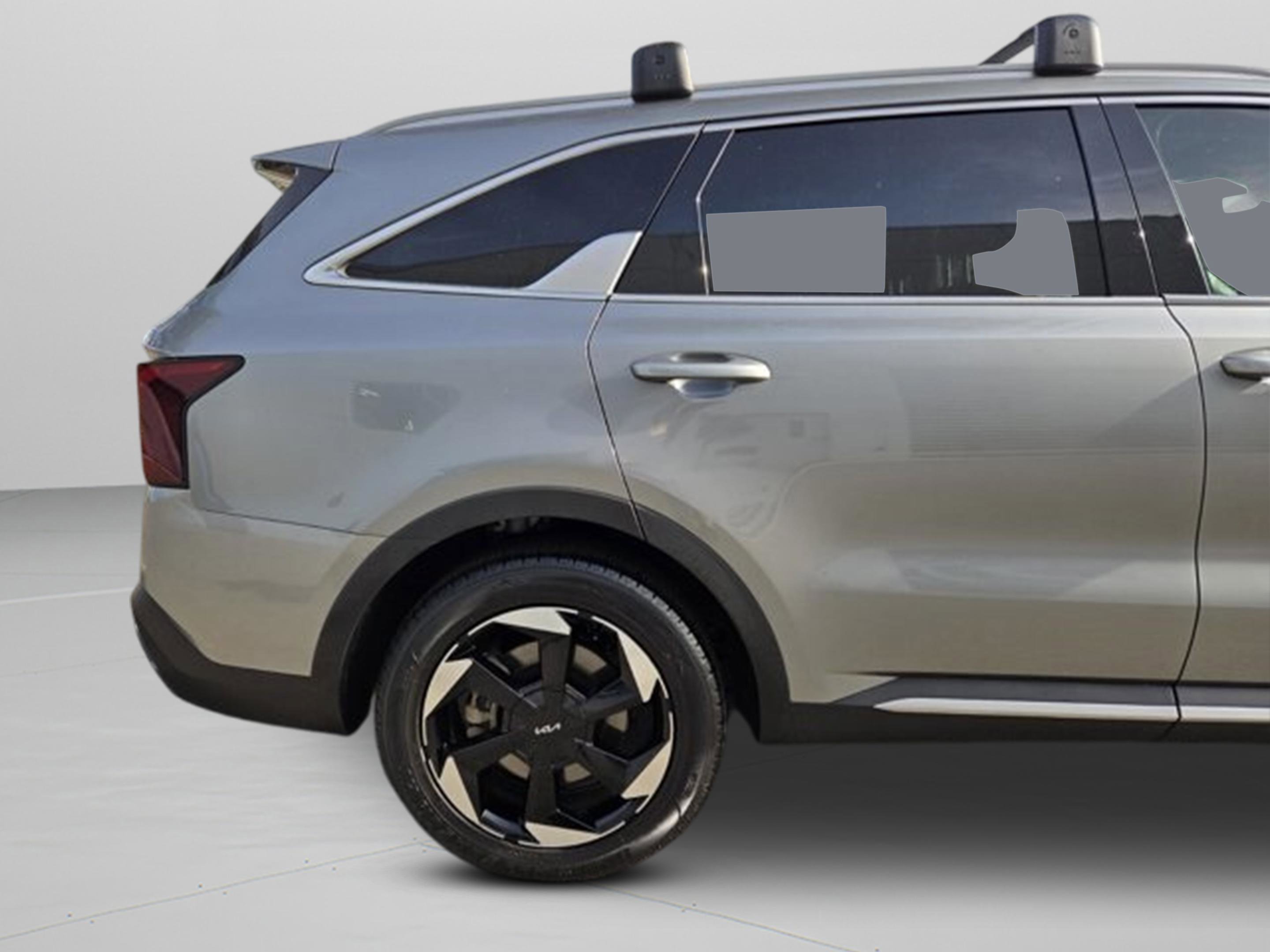 Used 2025 Kia Sorento EX image 32