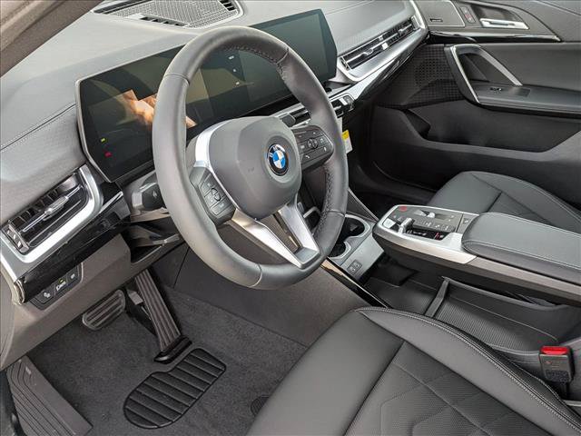 Used 2026 BMW X2 xDrive28i w/ Convenience Package AWD/4WD image 3