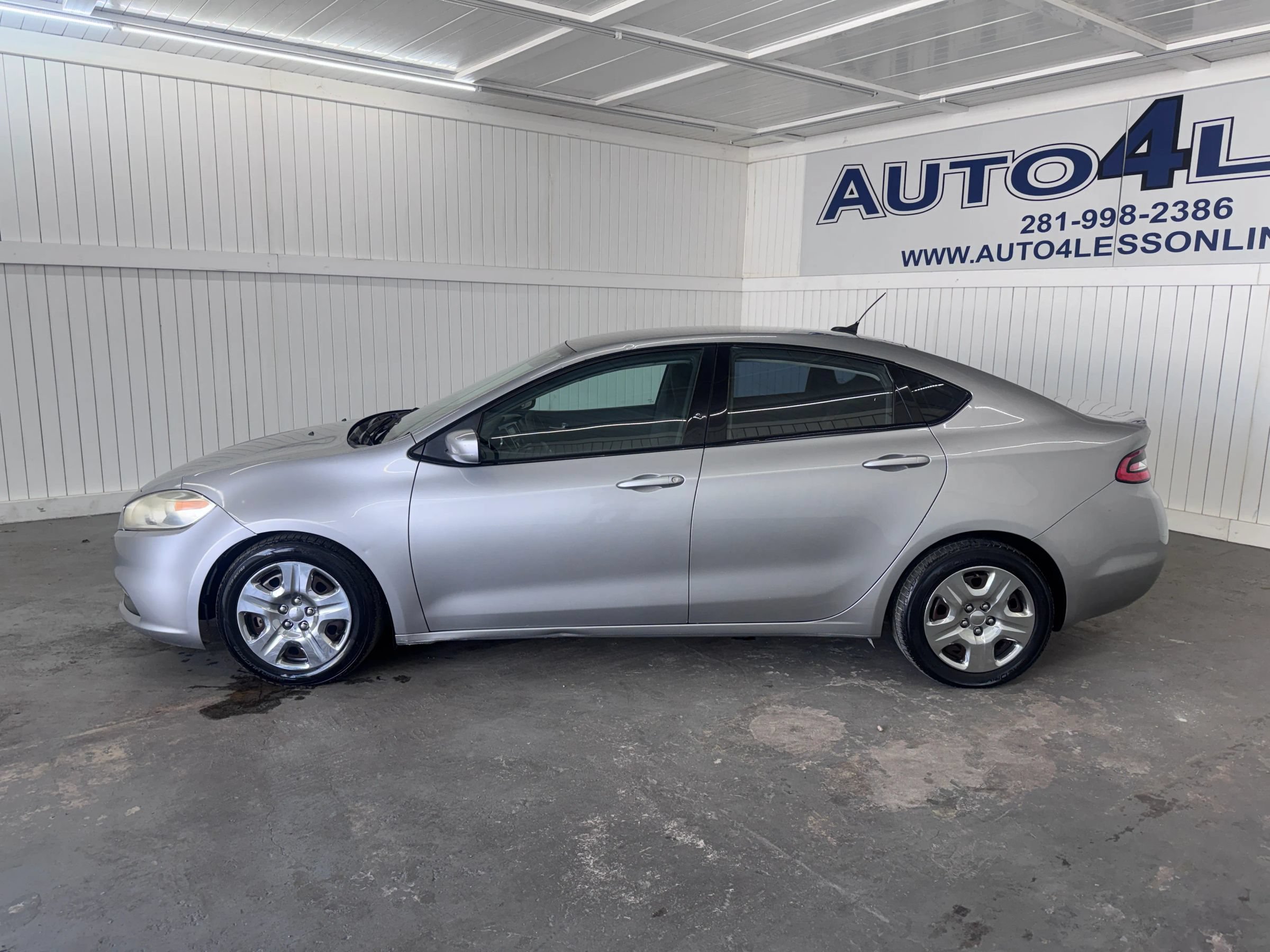 Used 2015 Dodge Dart SE w/ Convenience Group FWD image 8