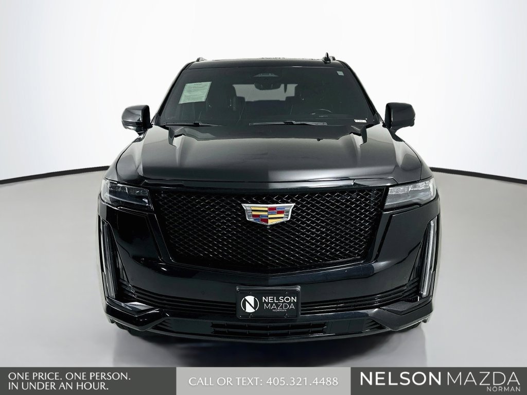 Used 2023 Cadillac Escalade Sport AWD/4WD image 2