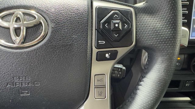 Used 2021 Toyota 4Runner SR5 Premium w/ Moonroof Package RWD image 27