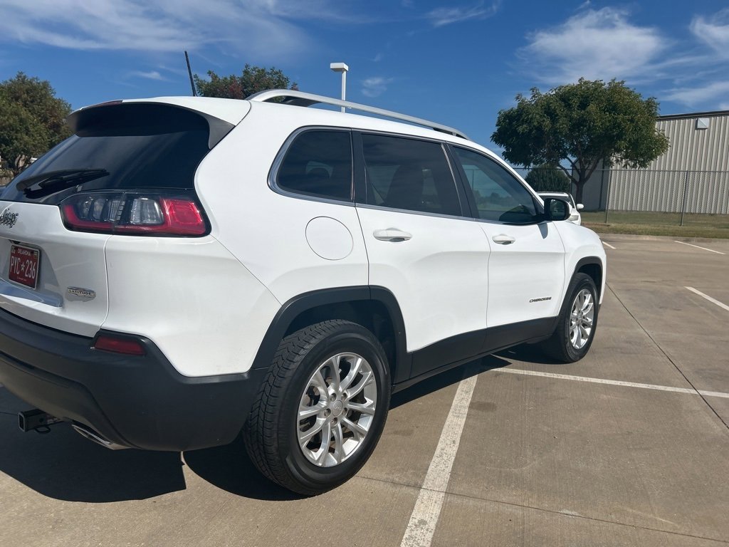 Used 2019 Jeep Cherokee Latitude w/ Cold Weather Group image 5