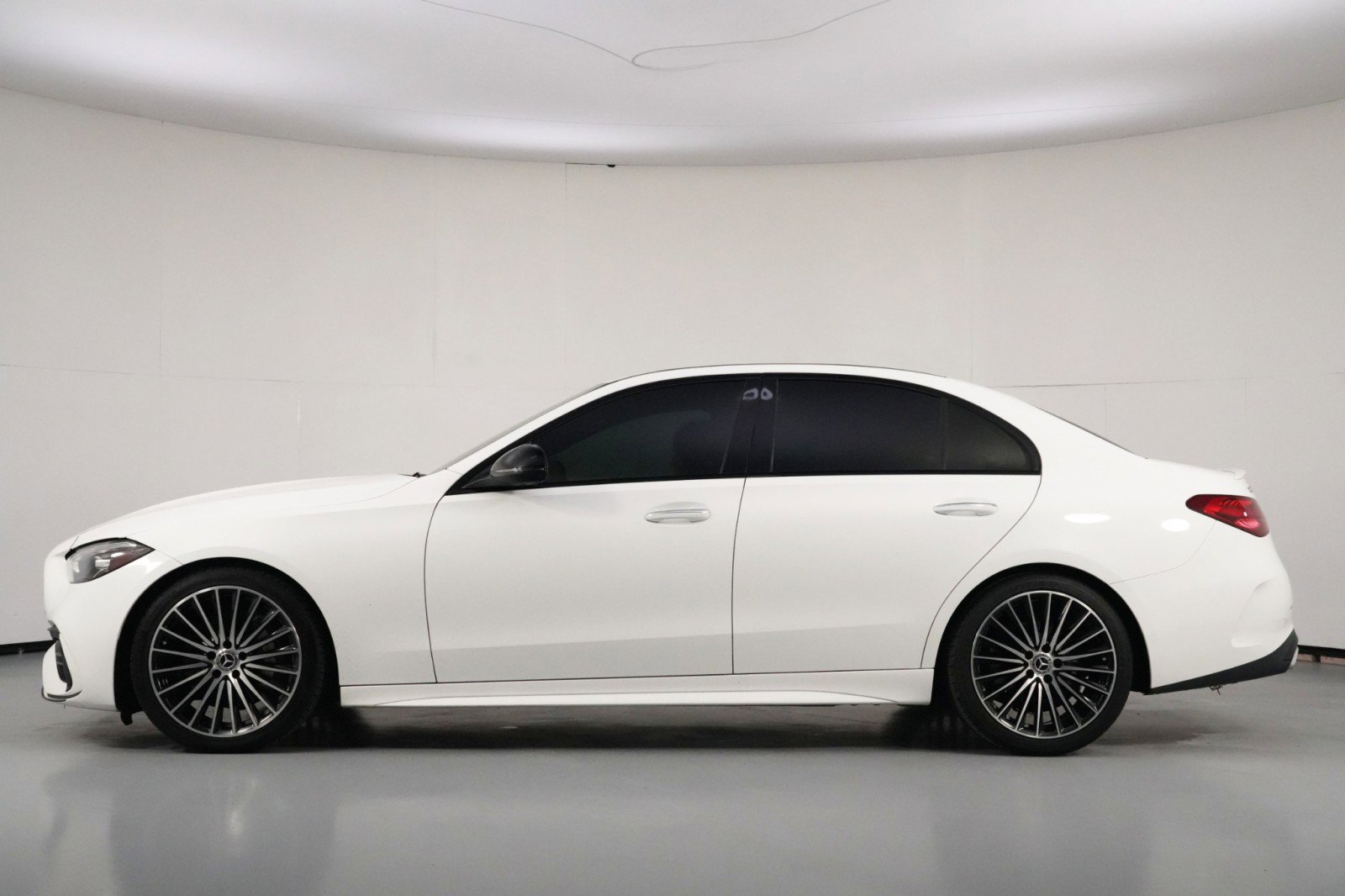 Used 2022 Mercedes-Benz C 300 Sedan w/ AMG Line w/ Night Package image 8