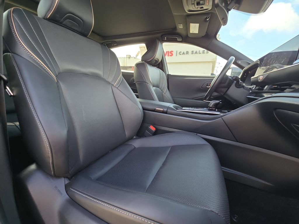 Used 2024 Toyota Crown AWD/4WD image 30