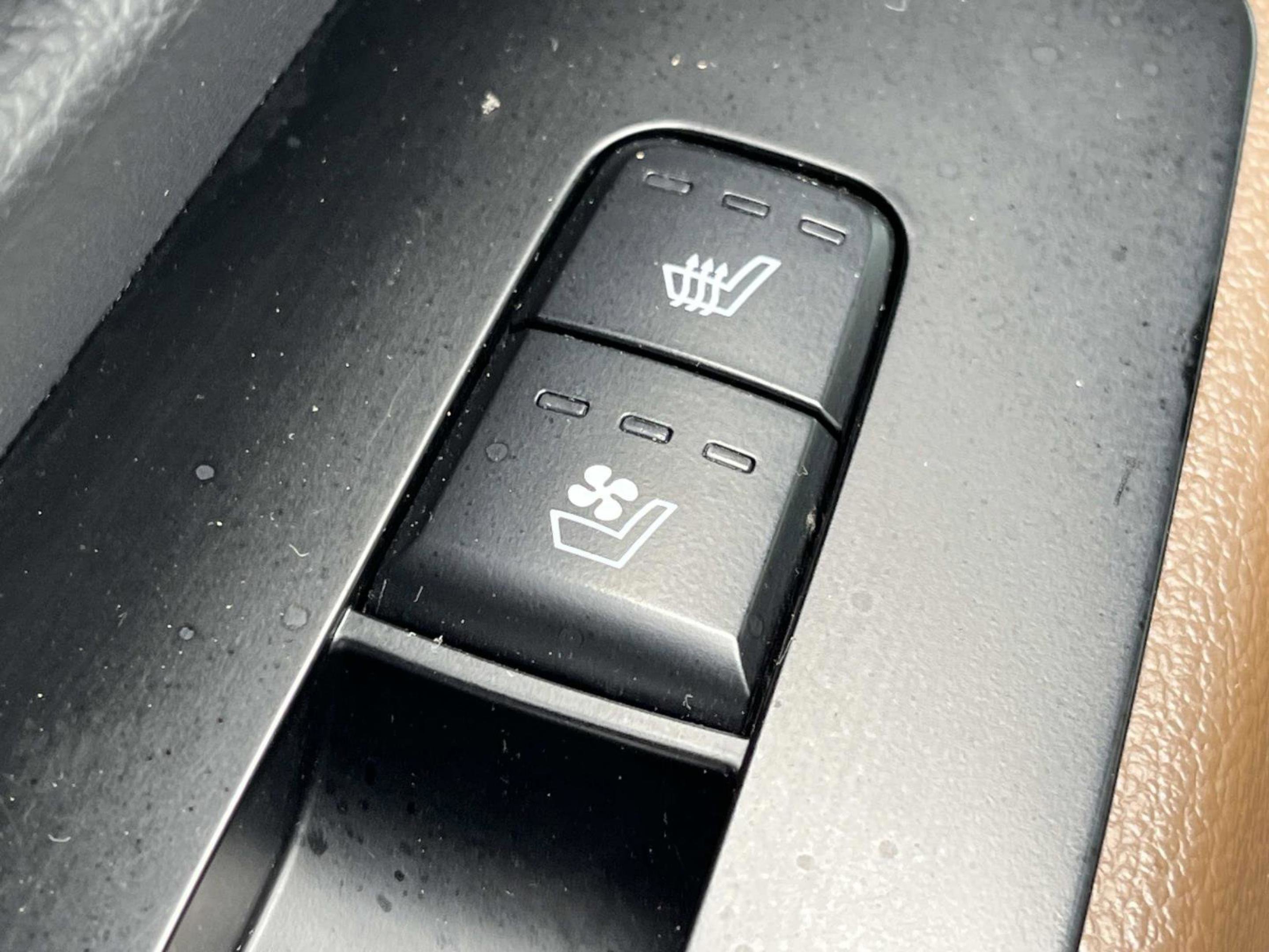 Used 2022 Kia Telluride SX w/ SX Prestige Package image 21