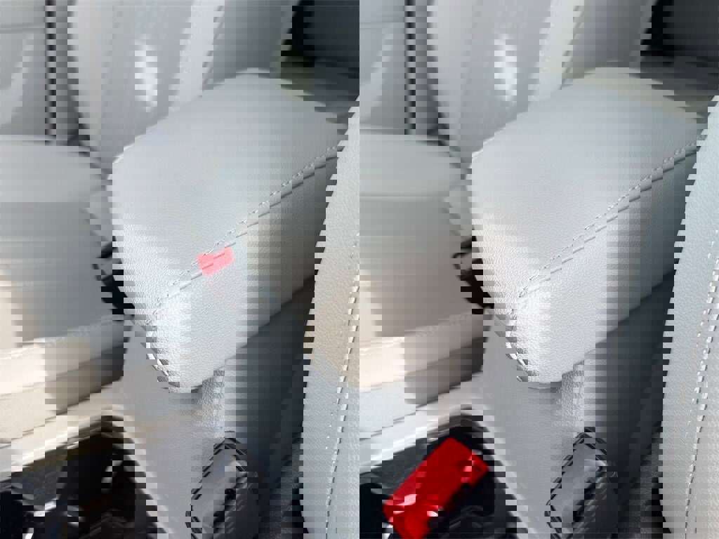 Certified 2022 Volkswagen Tiguan SE w/ Panoramic Sunroof Package image 15