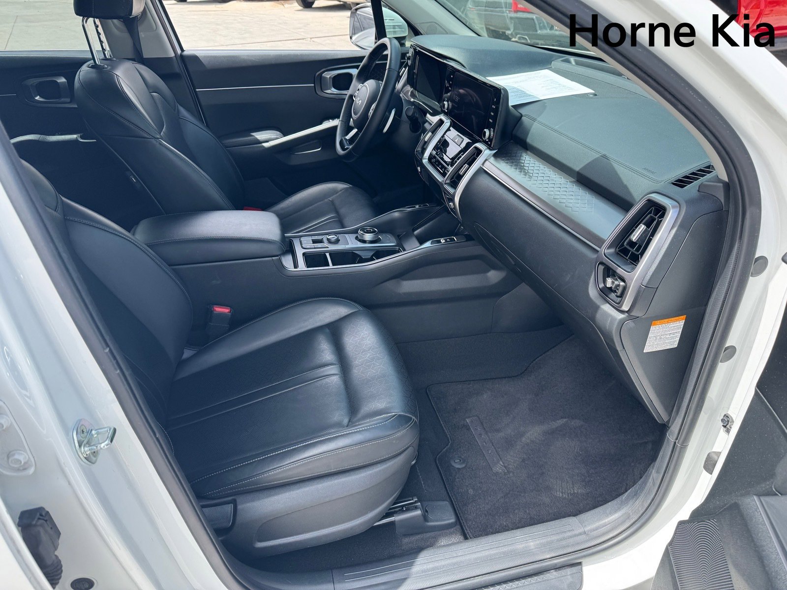 Certified 2022 Kia Sorento EX w/ Panoramic Sunroof Package image 24