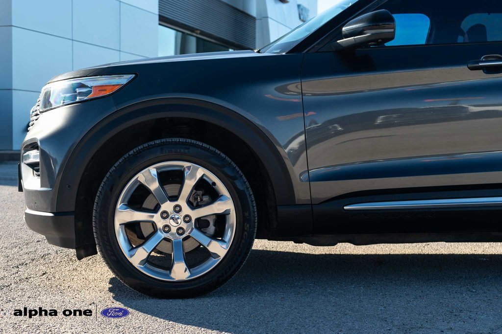 Used 2020 Ford Explorer Platinum w/ Premium Technology Package image 11