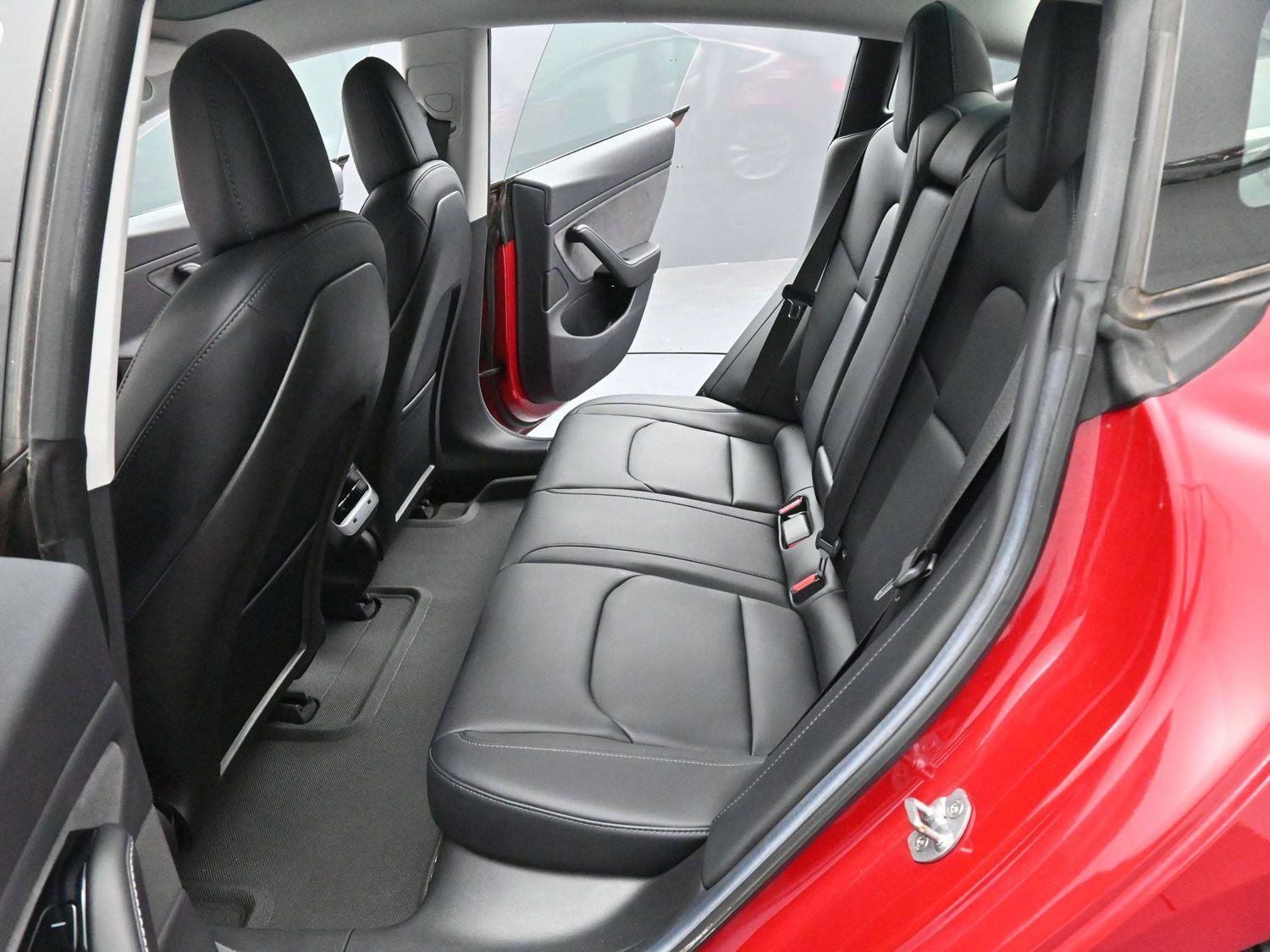 Used 2018 Tesla Model 3 Long Range image 26