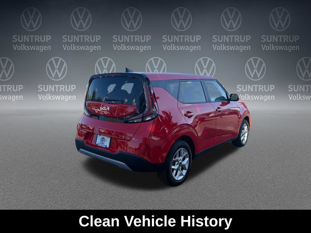 Used 2025 Kia Soul LX w/ LX Technology Package FWD image 6