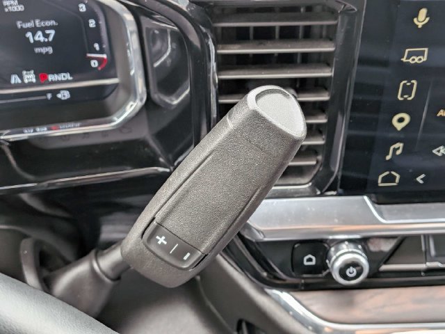 Used 2025 GMC Sierra 1500 SLT AWD/4WD image 26