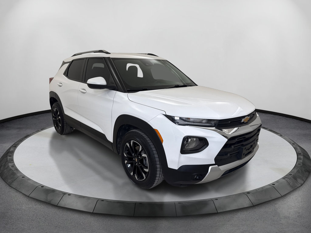 Used 2022 Chevrolet TrailBlazer LT FWD image 3