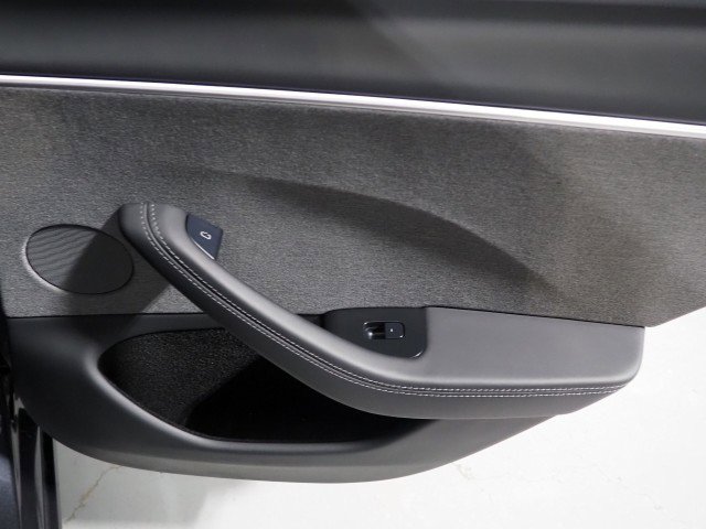 Used 2025 Tesla Model 3 Long Range image 64