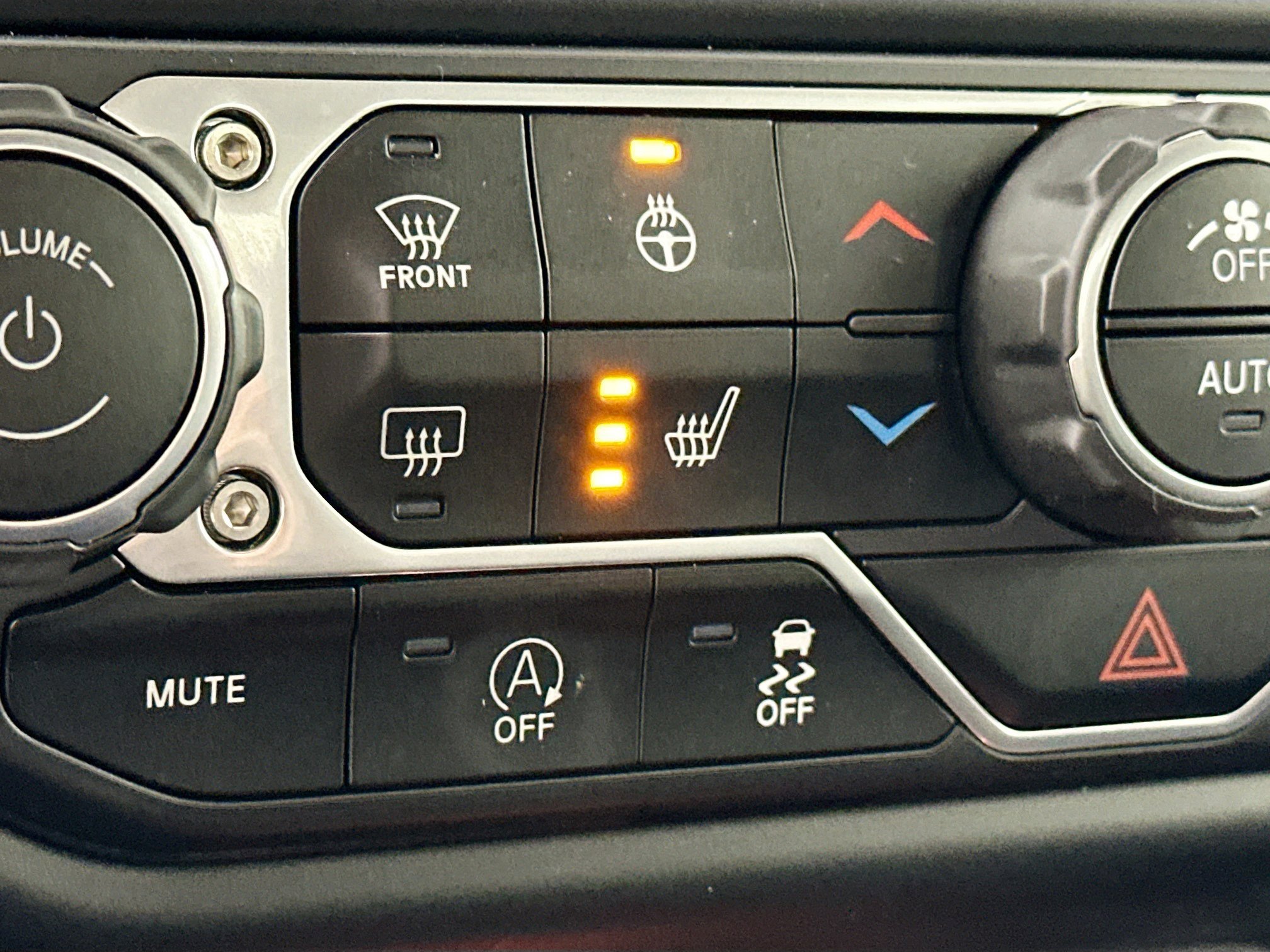 Certified 2022 Jeep Gladiator Mojave w/ LED Lighting Group AWD/4WD image 26