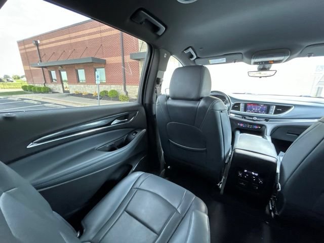 Used 2022 Buick Enclave Premium AWD/4WD image 46
