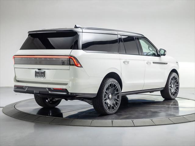 New 2025 Lincoln Navigator L Black Label w/ Black Label Special Edition AWD/4WD image 5