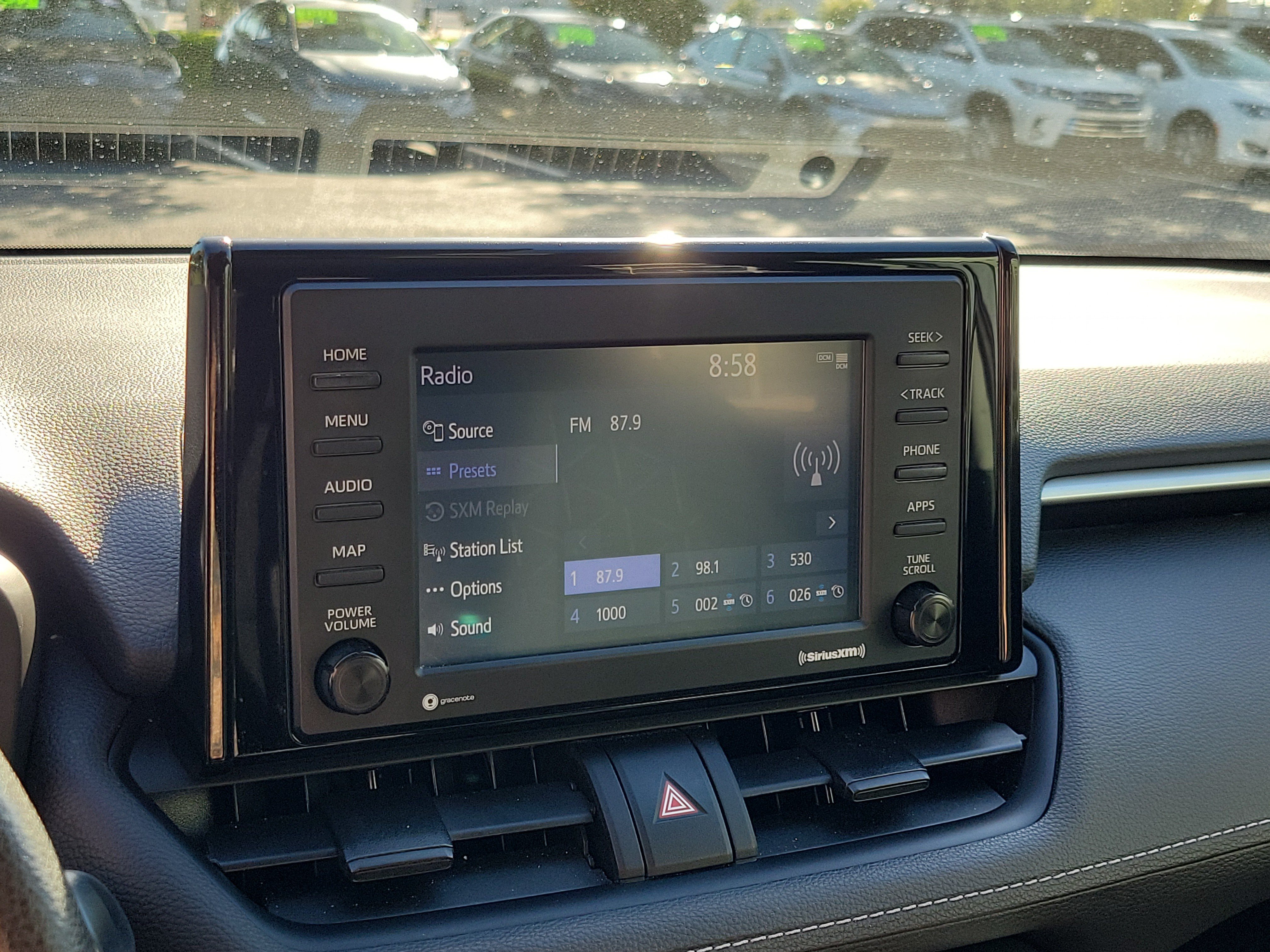 Used 2021 Toyota RAV4 XLE AWD/4WD image 21