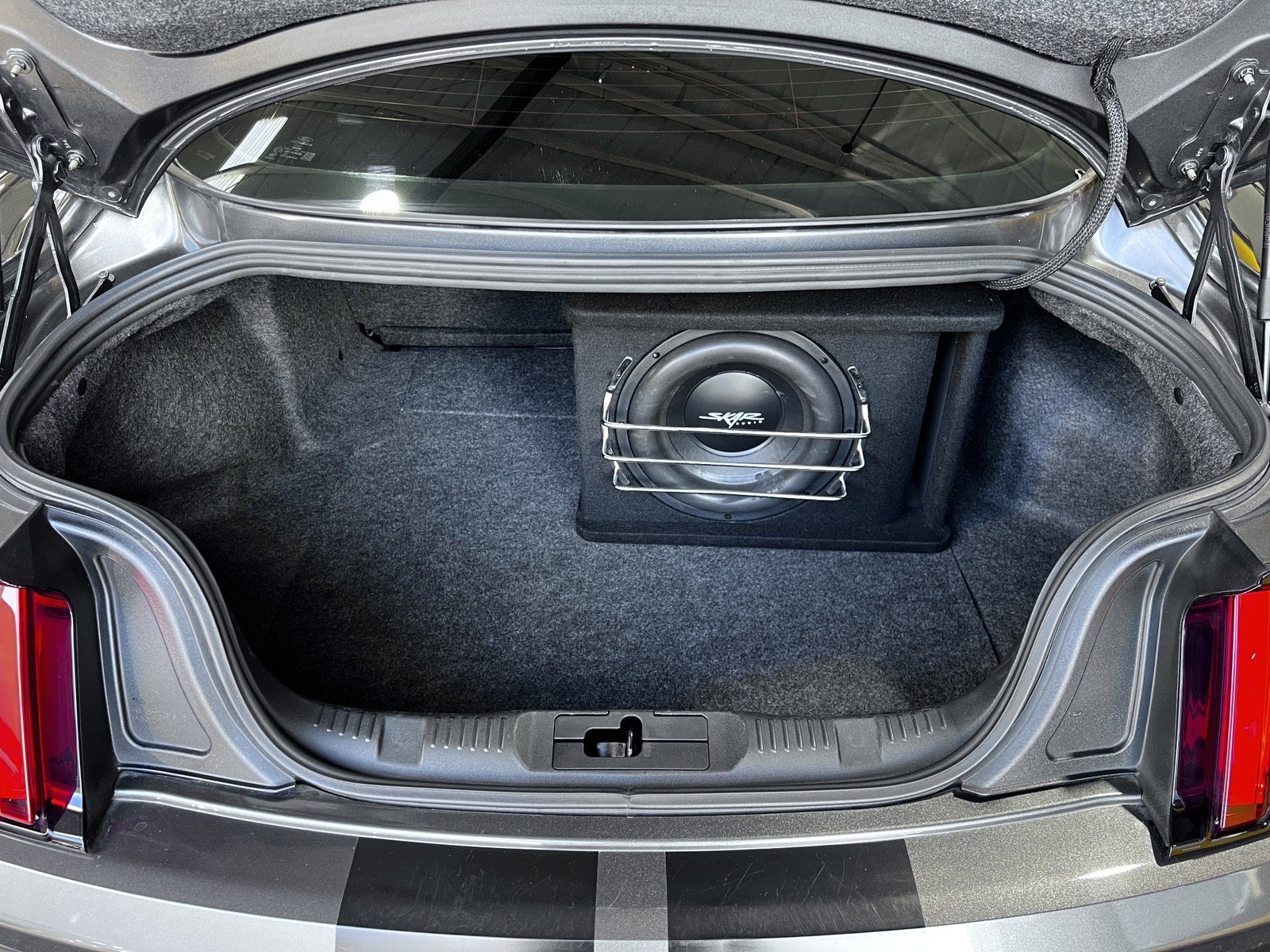 Used 2016 Ford Mustang Shelby GT350 w/ Technology Package image 25