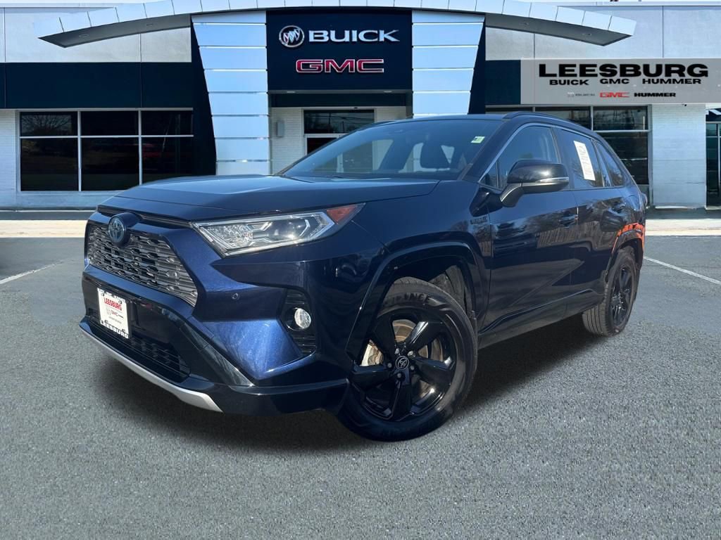 Used 2021 Toyota RAV4 XSE image 3