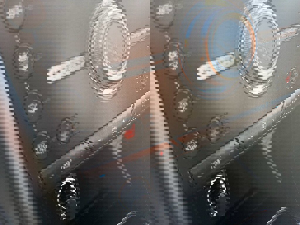 Used 2018 Ford Fusion Titanium image 16