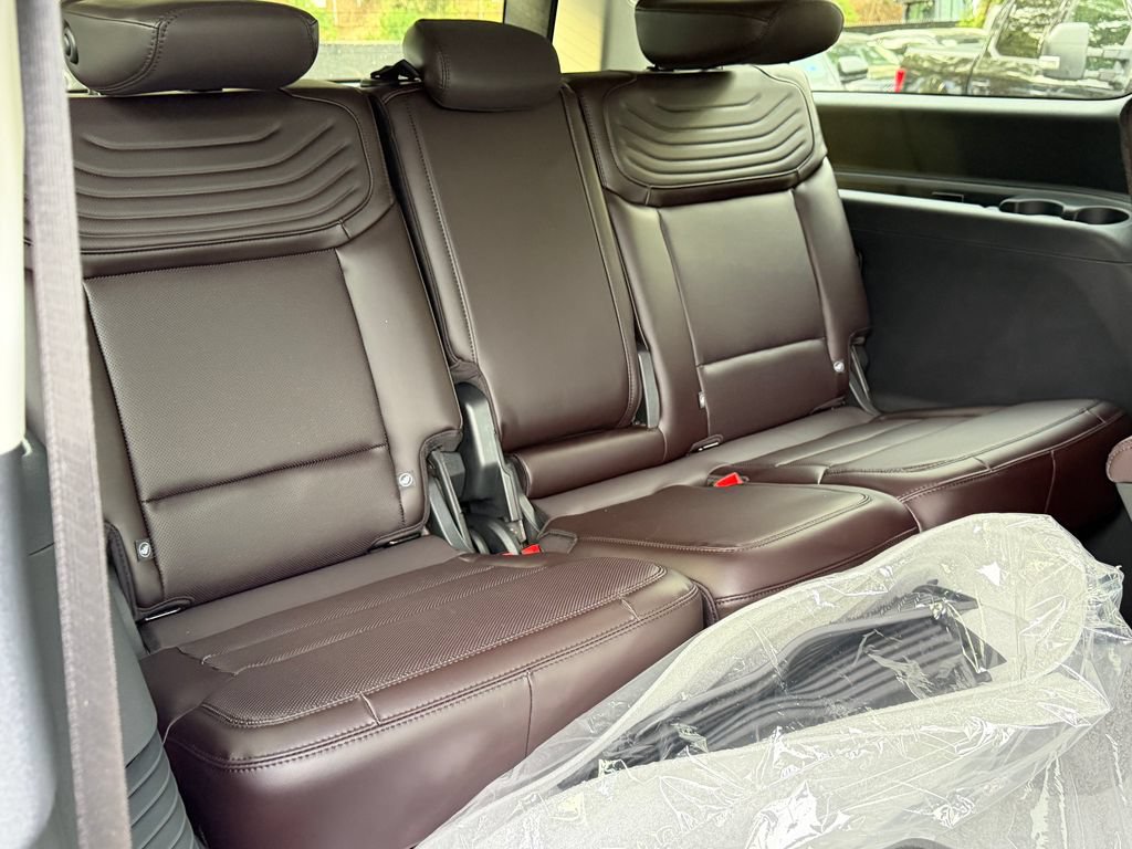 New 2026 Ford Expedition Max Platinum w/ Platinum Ultimate Package AWD/4WD image 16