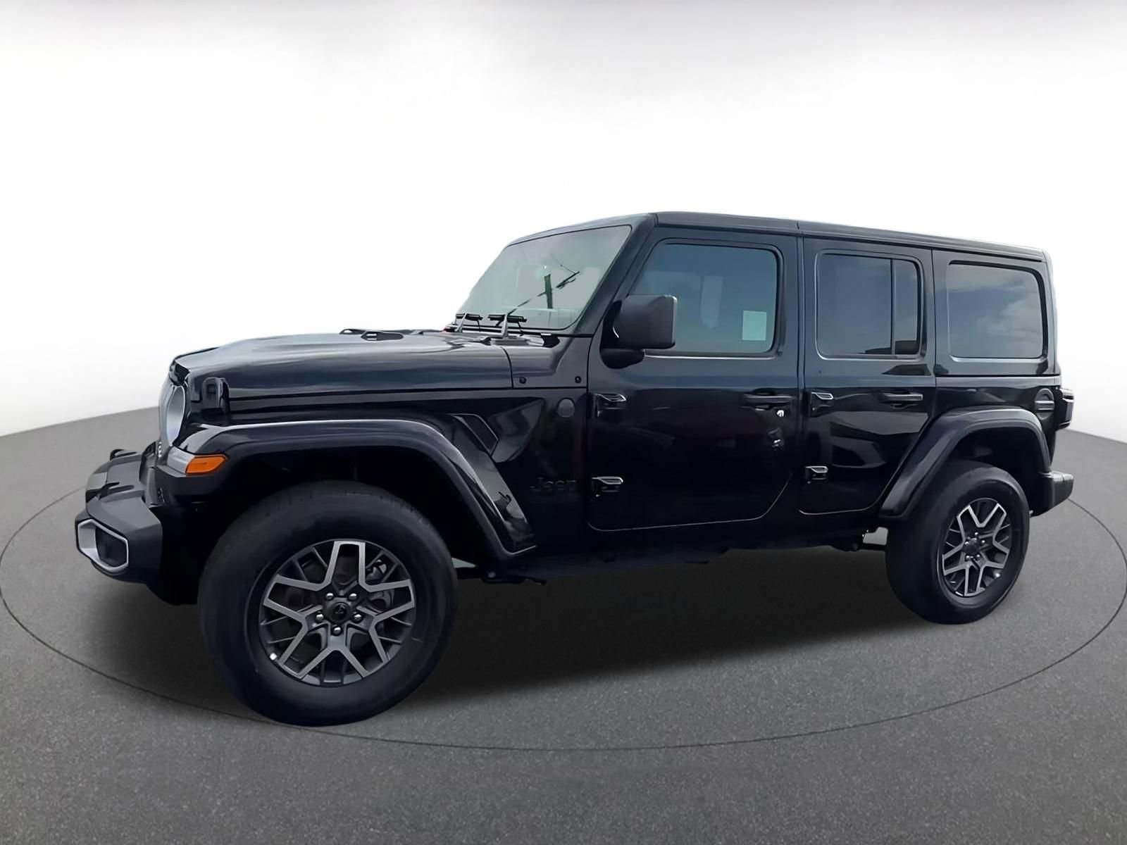Used 2025 Jeep Wrangler Unlimited Sahara AWD/4WD image 8