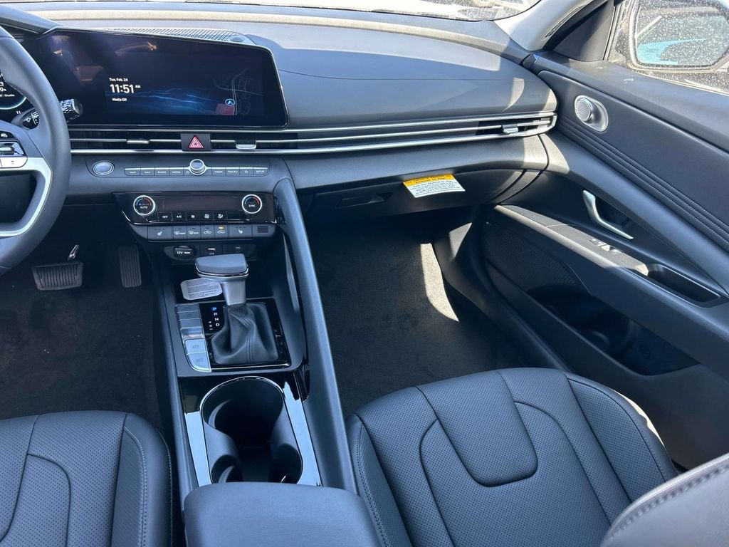 New 2026 Hyundai Elantra Limited image 19