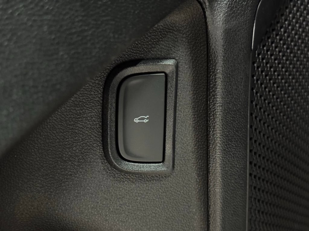 New 2025 Chevrolet Blazer EV LT AWD/4WD image 29
