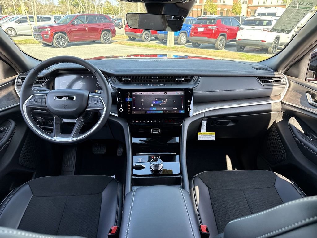 New 2026 Jeep Grand Cherokee Laredo image 26