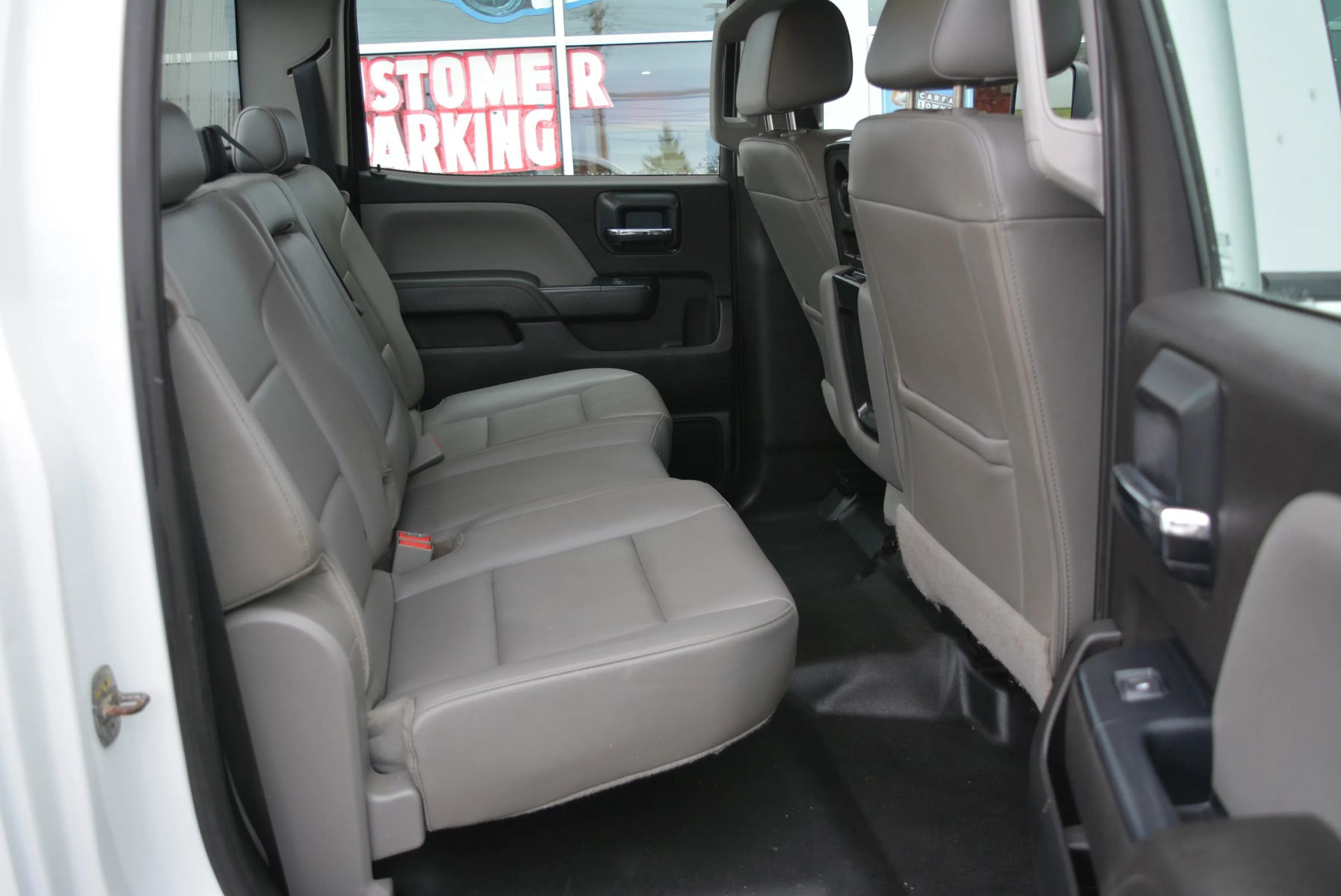 Used 2018 Chevrolet Silverado 3500 W/T AWD/4WD image 14