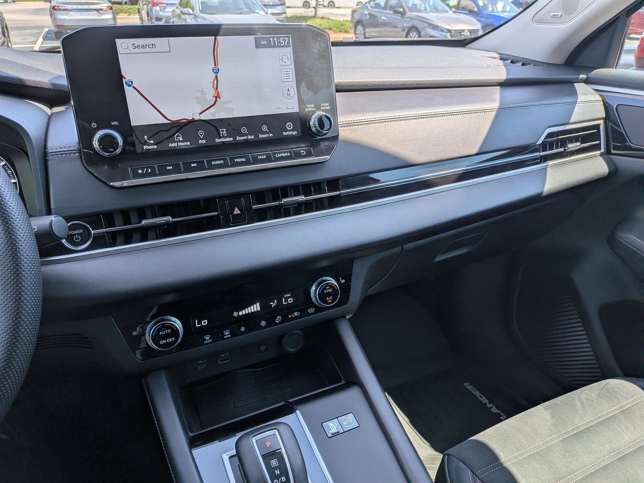 Used 2023 Mitsubishi Outlander SE image 22