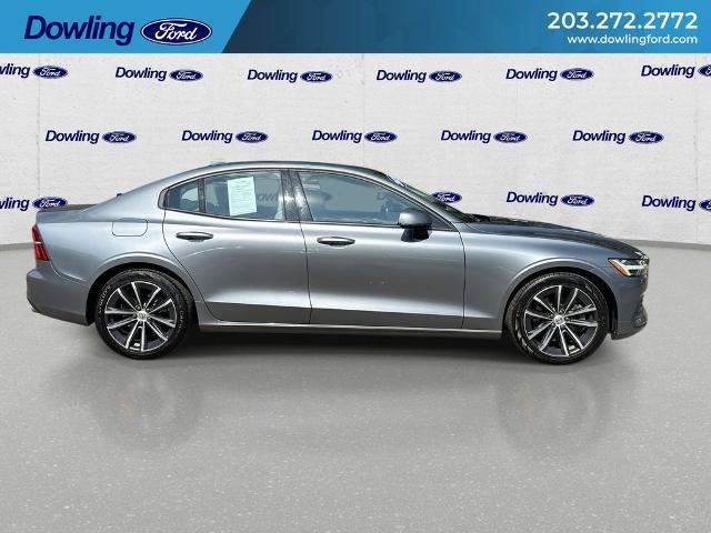 Used 2021 Volvo S60 T5 Momentum w/ Protection Package FWD image 9