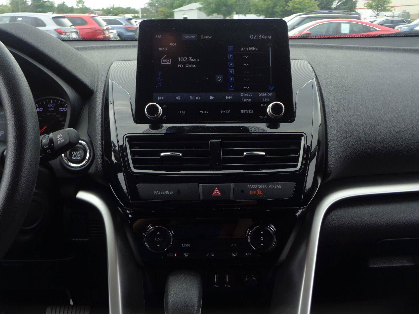 Used 2025 Mitsubishi Eclipse Cross LE AWD/4WD image 13