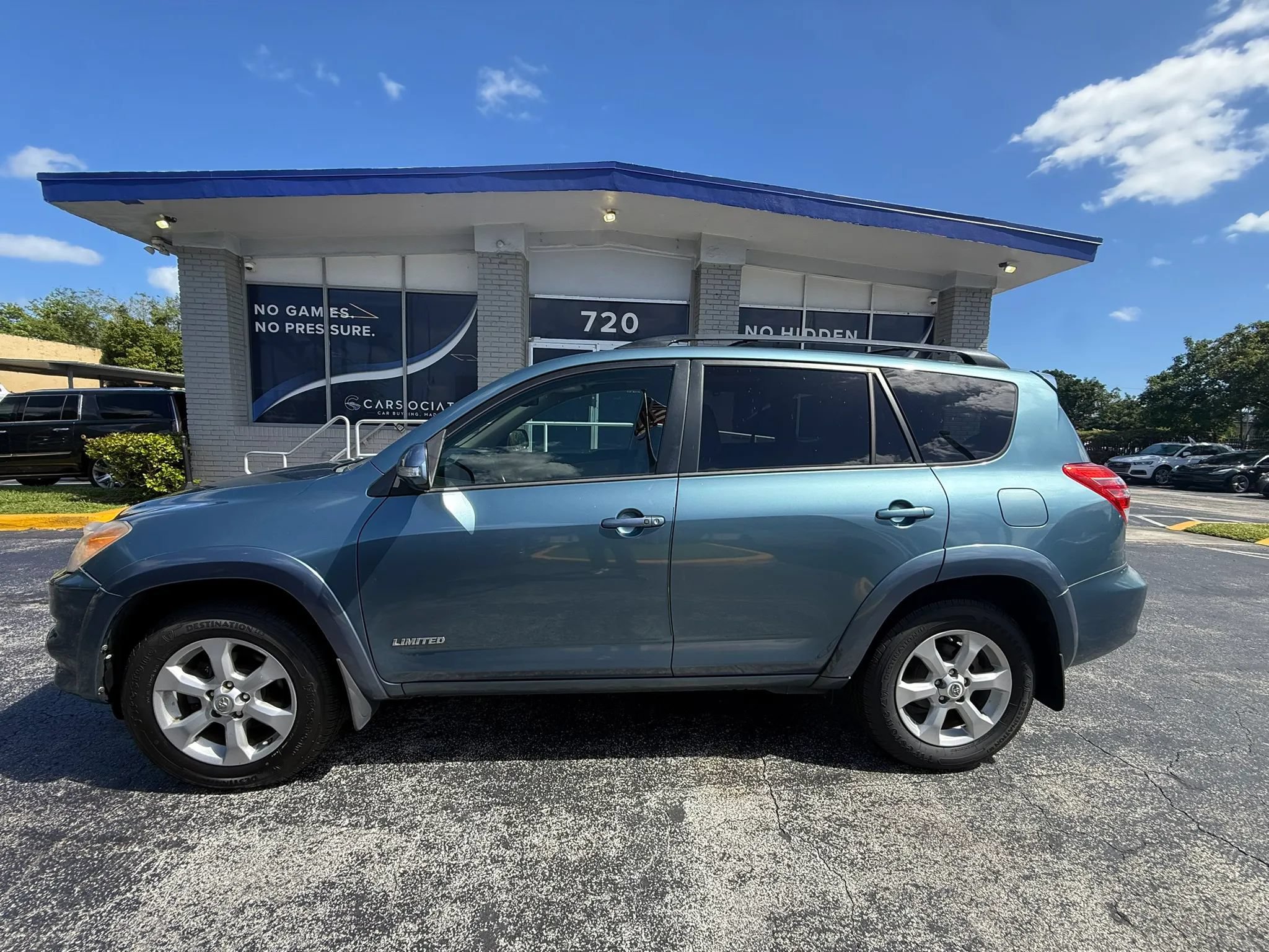 Used 2012 Toyota RAV4 Limited w/ Premium Plus Value Pkg AWD/4WD image 8
