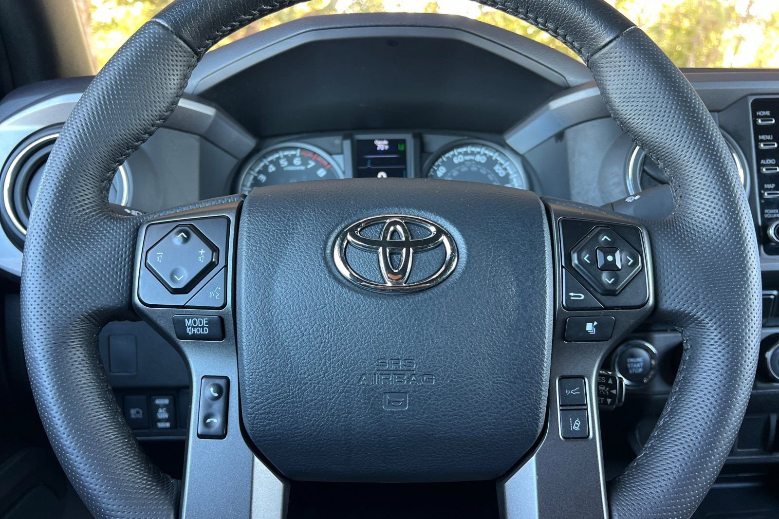 Certified 2023 Toyota Tacoma TRD Off-Road image 27