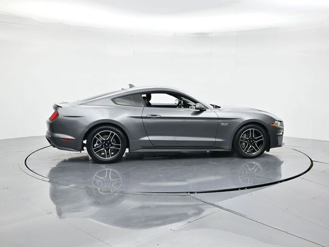 Used 2022 Ford Mustang GT Premium image 2