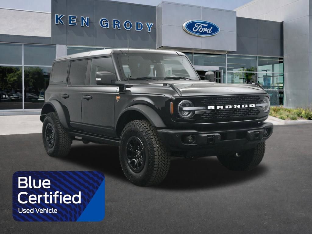 Used 2025 Ford Bronco Badlands image 1