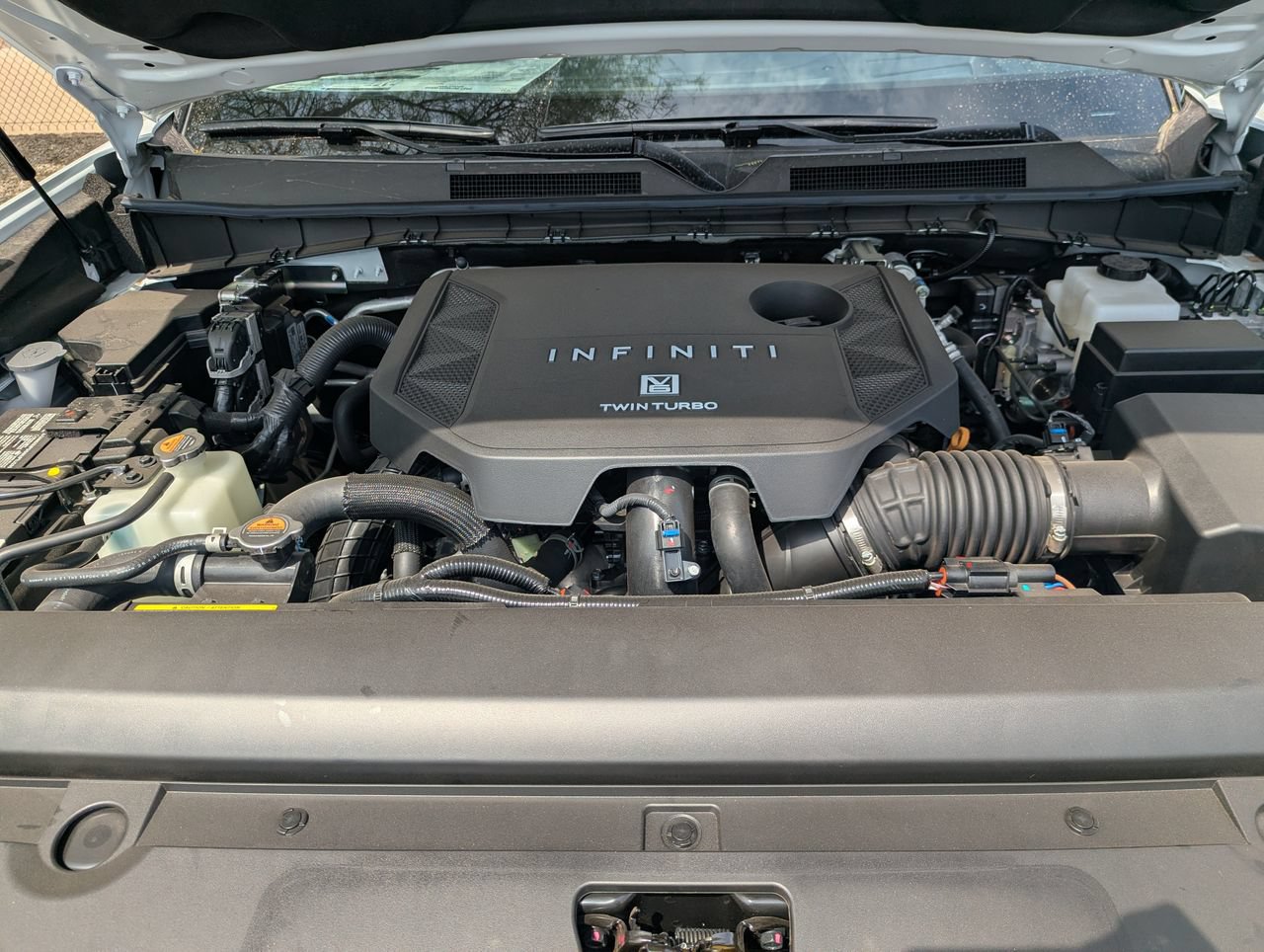 New 2027 INFINITI QX80 Sensory AWD/4WD image 32