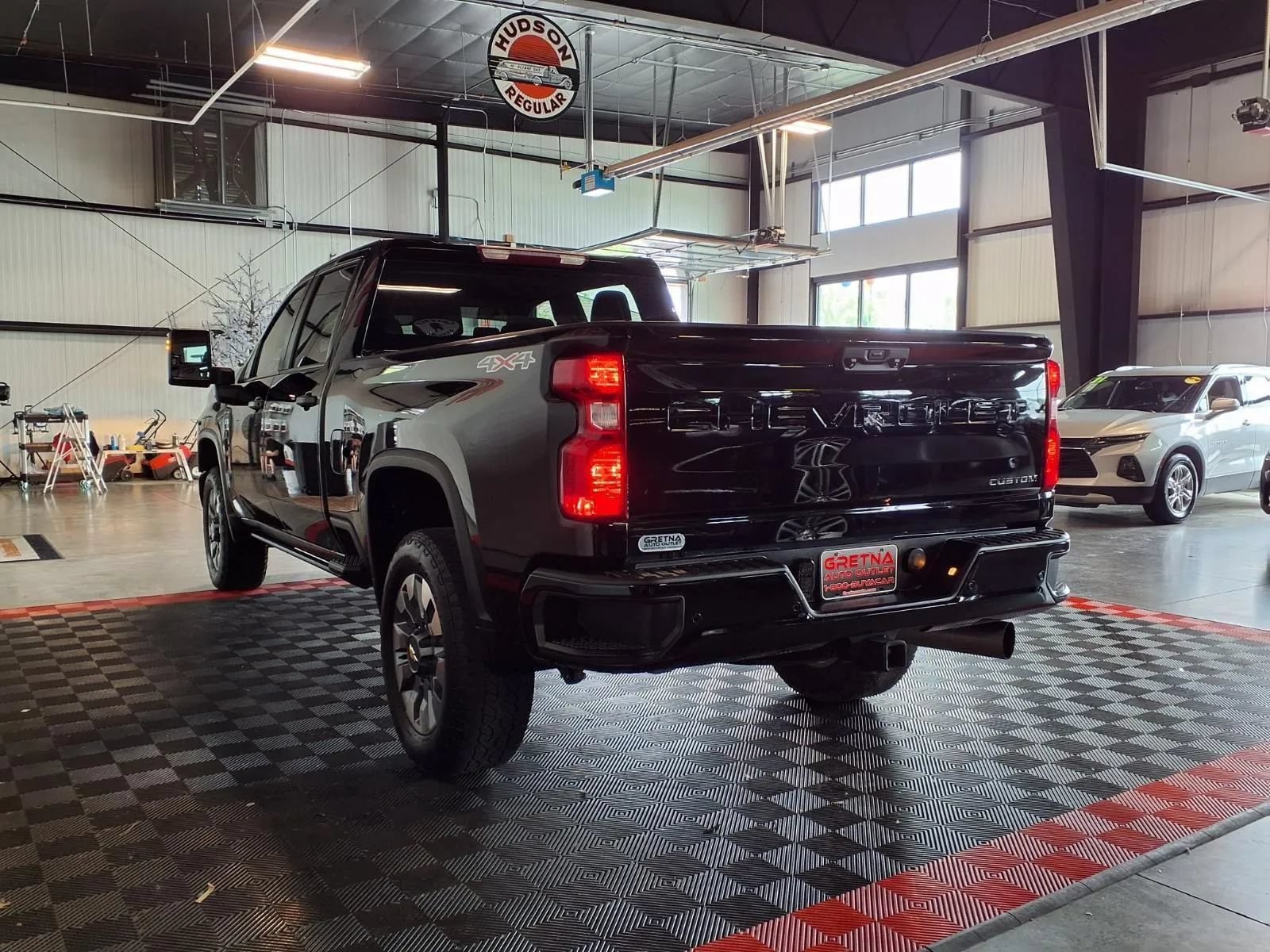 Used 2024 Chevrolet Silverado 2500 Custom w/ Custom Value Package AWD/4WD image 4