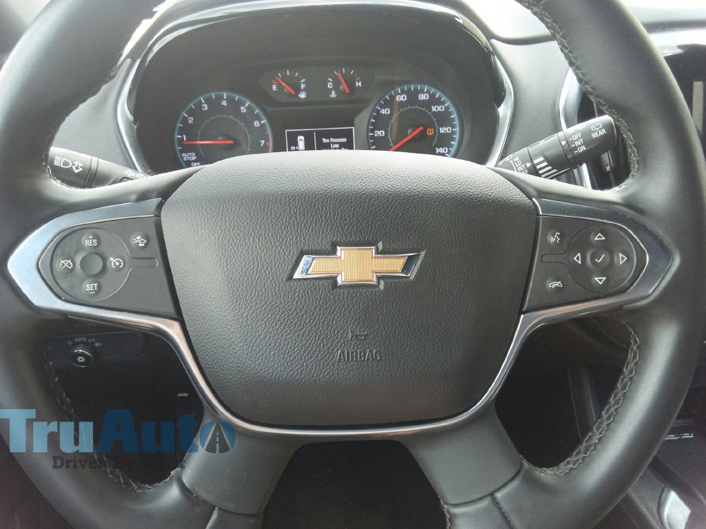 Used 2023 Chevrolet Traverse LT FWD image 23