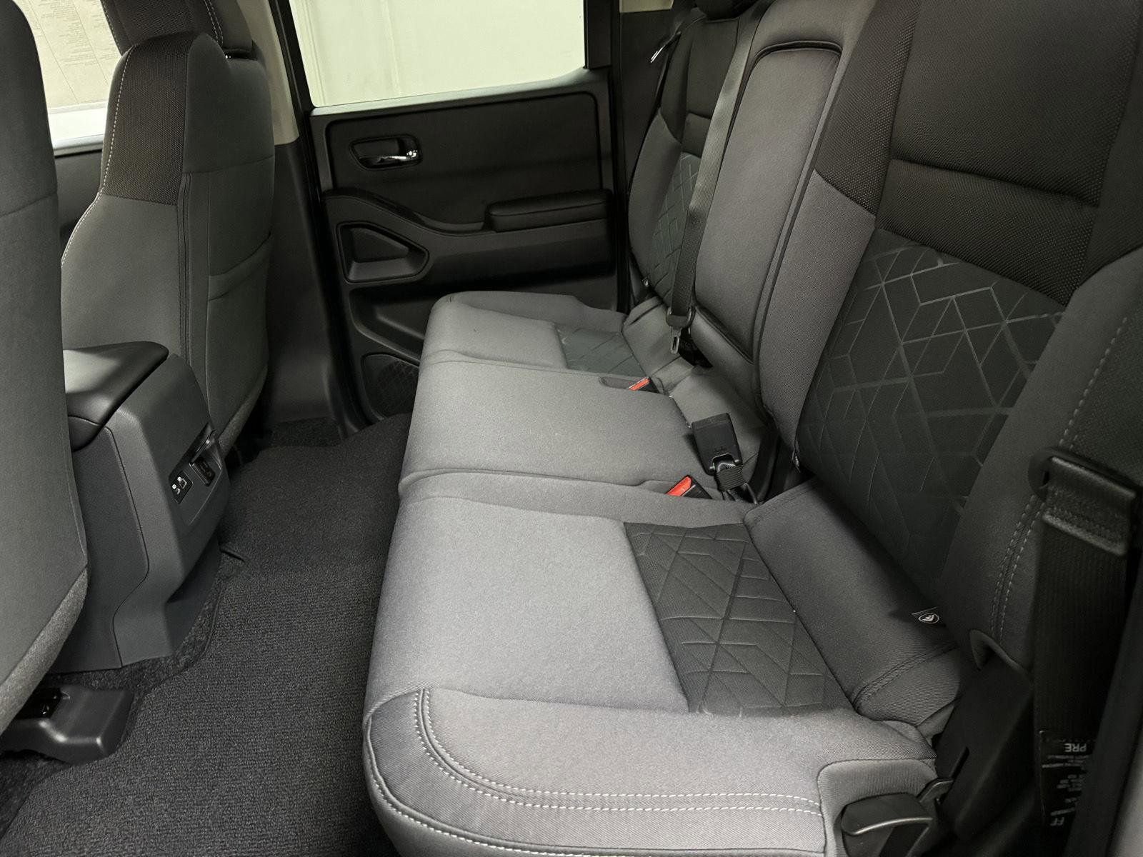 New 2026 Nissan Frontier SV w/ SV Convenience Package image 11