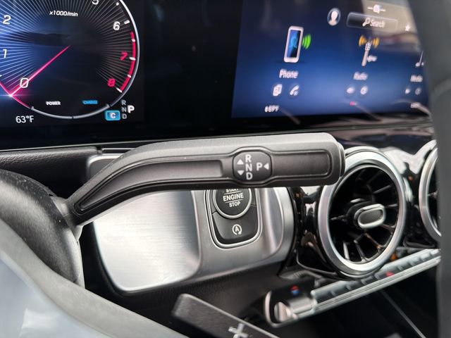 Used 2025 Mercedes-Benz GLB 250 image 21