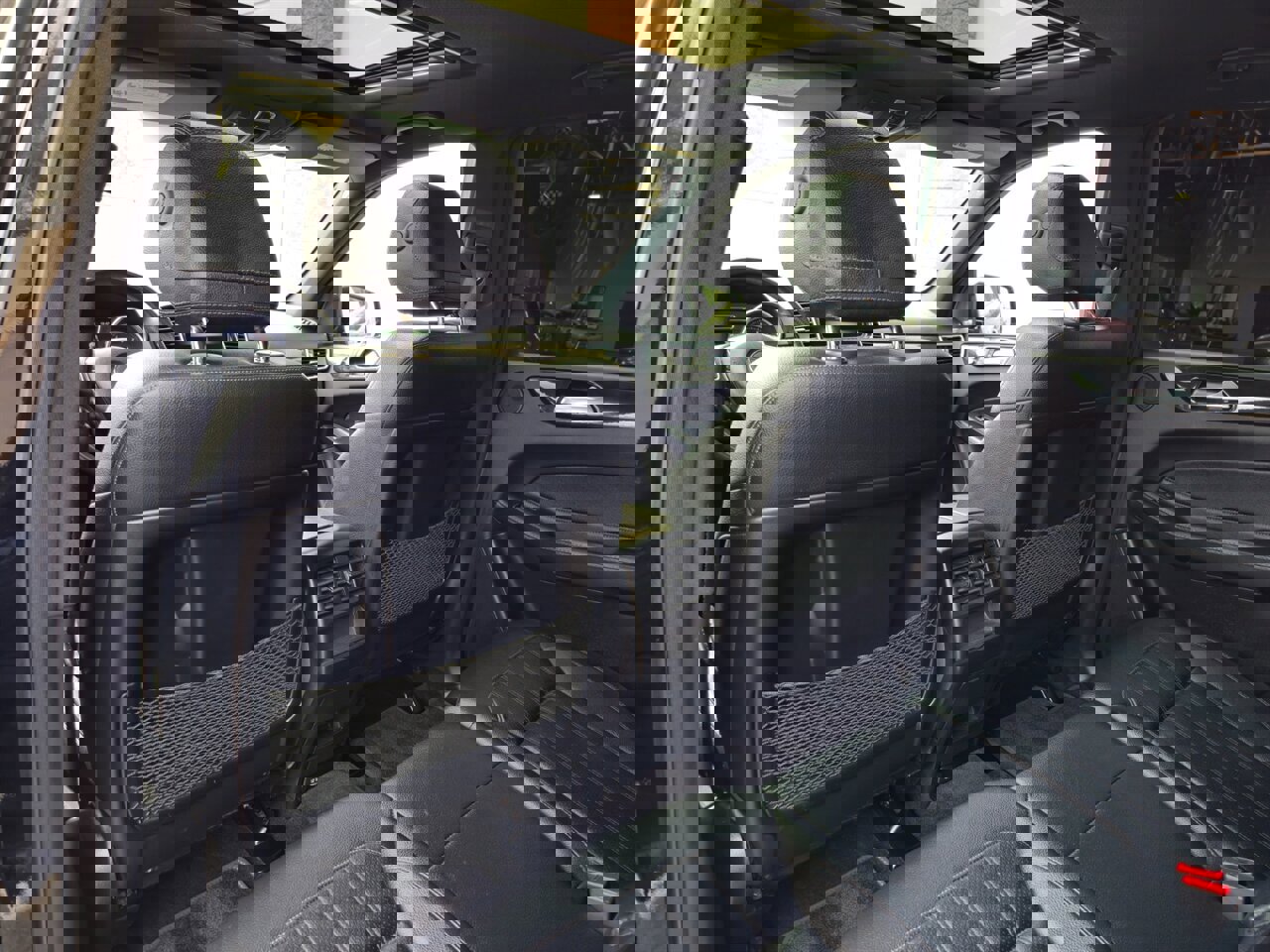 Used 2018 Mercedes-Benz GLE 350 w/ Premium 1 Package image 30