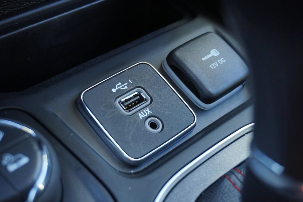 Used 2022 Jeep Cherokee Trailhawk w/ Sound & Nav Group AWD/4WD image 20