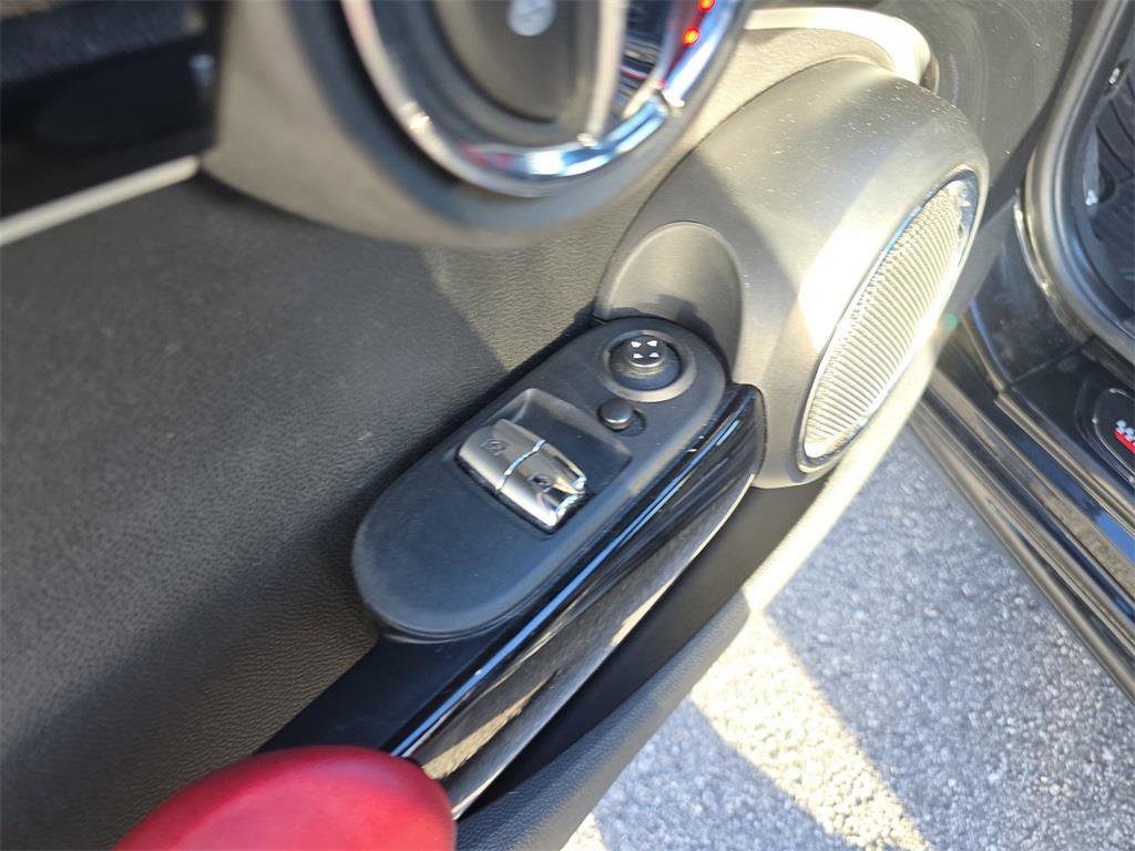 Used 2017 MINI Cooper 2-Door Hardtop image 14